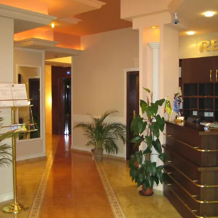 Otel Семеен Хотел Империал Primorsko