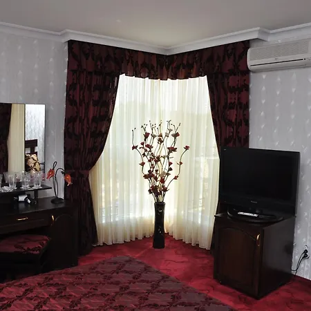 Семеен Хотел Империал Hotel Primorsko